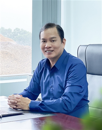 Ông Nguyễn Văn Mạnh